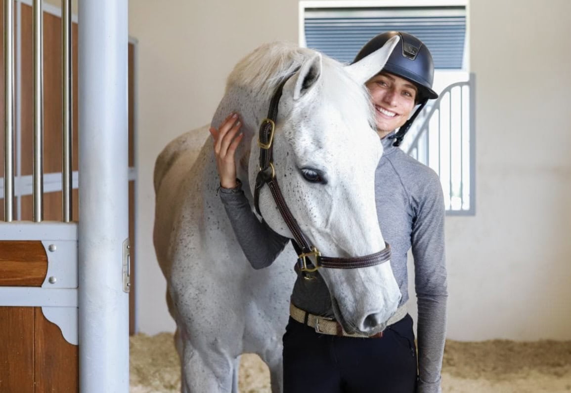 Cat & Aubiose Hemp Horse Bedding